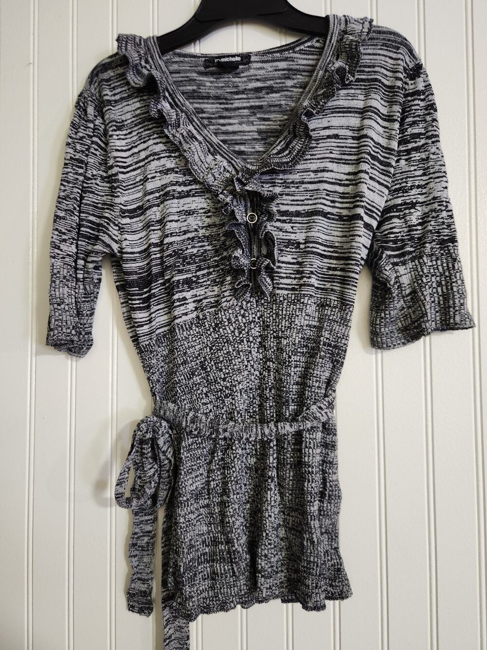 Gray MyMichelle Top Womens Ruffle V Neck Y2k 90s 2000s Vintage Belt Size XL